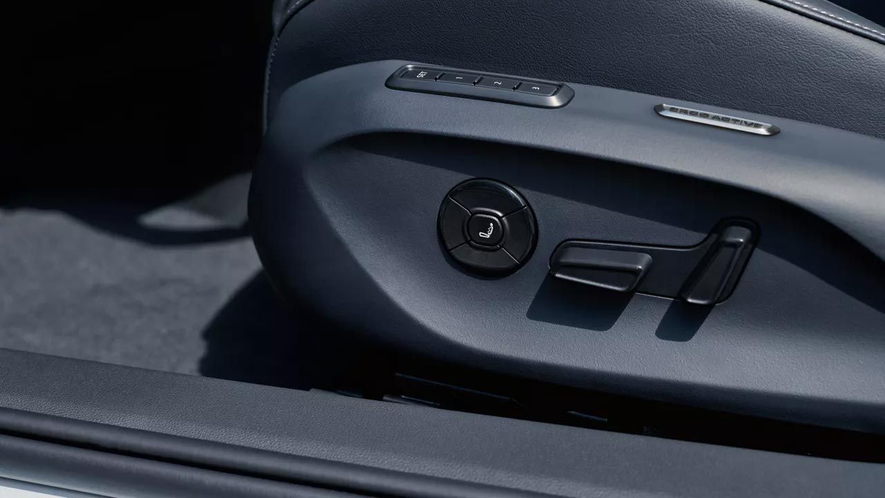 Die Steuerung des ergoActive Sitzes des VW Passat