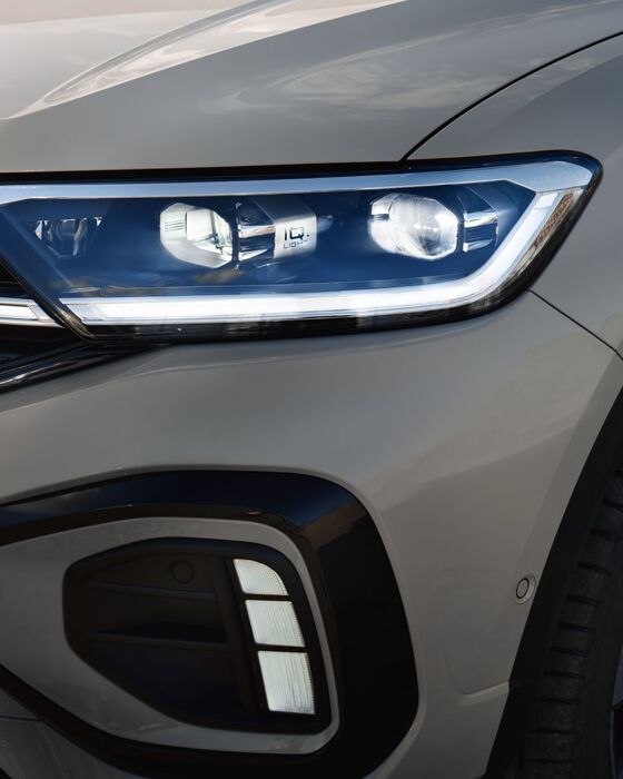 VW T-Roc R-Line Front in Weiß, Detailansicht des IQ.LIGHT